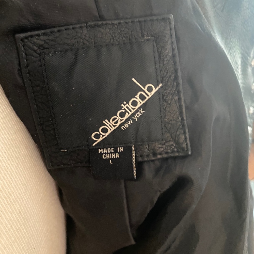 Faux Leather jacket - Picture 4 of 5